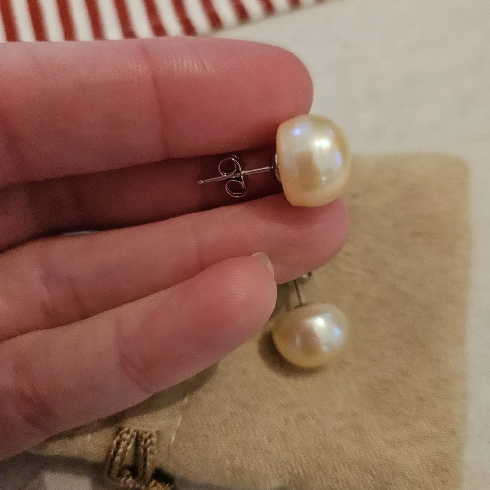 12-13mm Peach Cultured Freshwater Pearl earrings - Picture 3 of 5